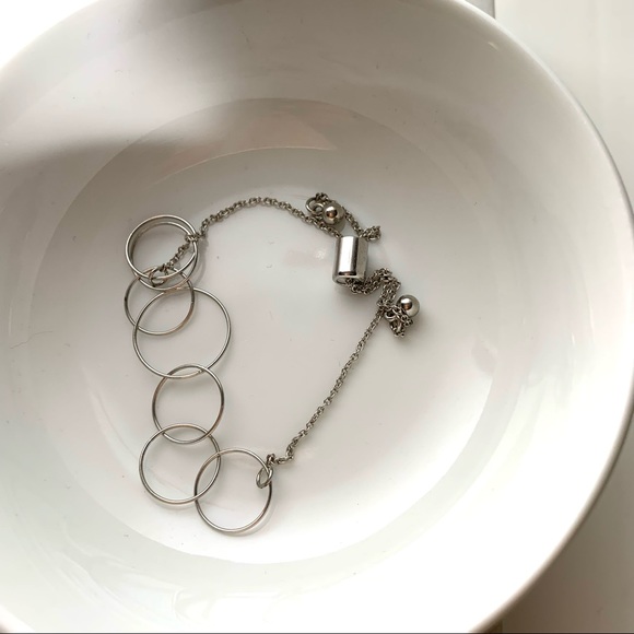 NEW sliver plated hoop slider adjustable bracelet - Picture 2 of 6